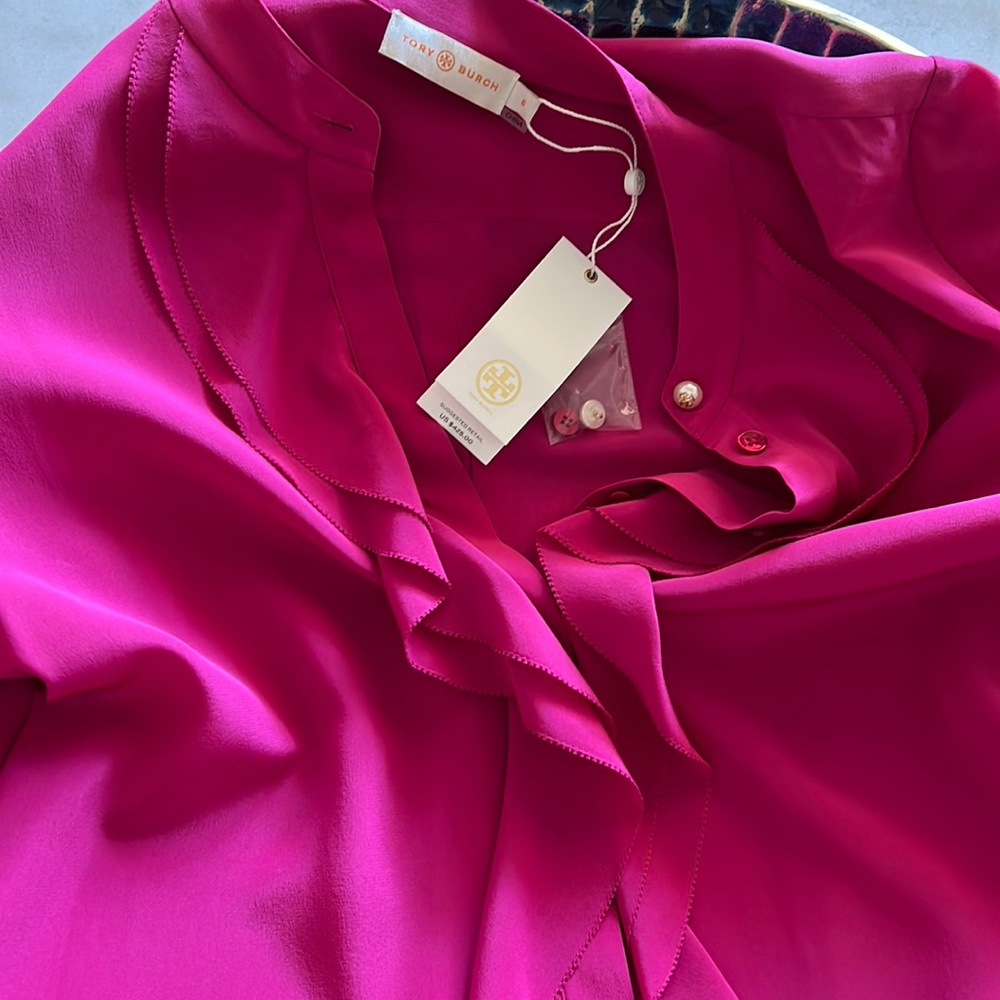 Brand New Pretty in Pink .. Tory Burch